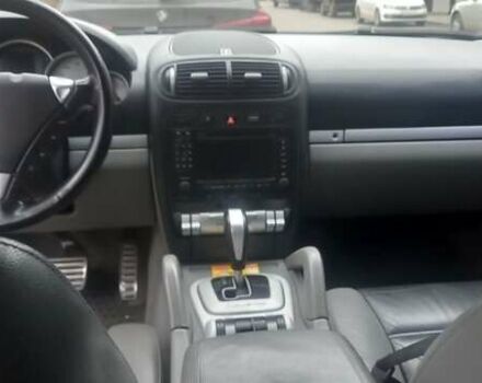 Чорний Порше Cayenne, об'ємом двигуна 4.5 л та пробігом 325 тис. км за 6200 $, фото 34 на Automoto.ua