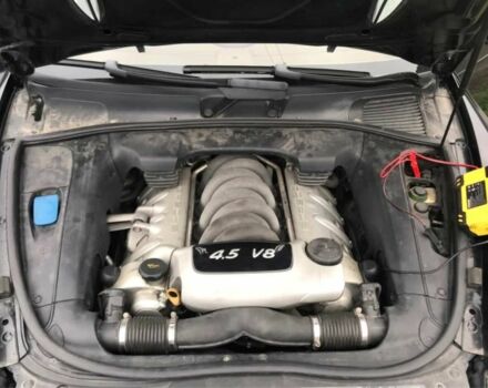 Черный Порше Каен, объемом двигателя 4.5 л и пробегом 212 тыс. км за 6300 $, фото 4 на Automoto.ua