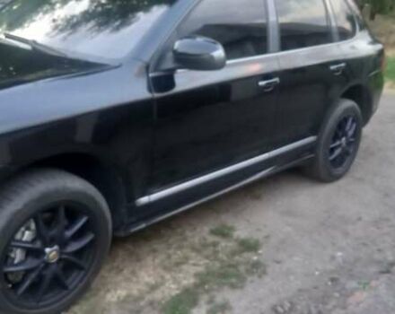 Черный Порше Каен, объемом двигателя 4.5 л и пробегом 325 тыс. км за 6500 $, фото 9 на Automoto.ua
