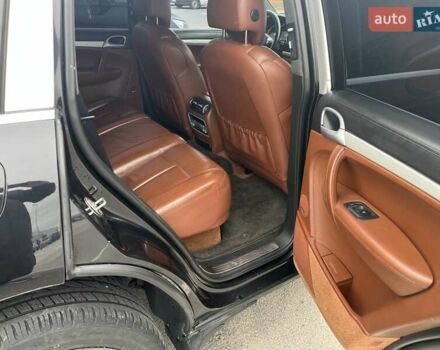 Чорний Порше Cayenne, об'ємом двигуна 4.51 л та пробігом 146 тис. км за 11700 $, фото 20 на Automoto.ua