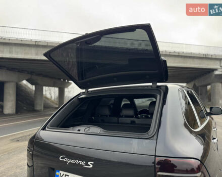 Черный Порше Каен, объемом двигателя 3 л и пробегом 261 тыс. км за 13800 $, фото 50 на Automoto.ua