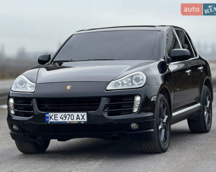 Черный Порше Каен, объемом двигателя 3 л и пробегом 261 тыс. км за 13800 $, фото 3 на Automoto.ua