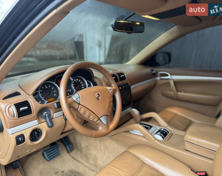 Черный Порше Каен, объемом двигателя 4.81 л и пробегом 195 тыс. км за 6900 $, фото 18 на Automoto.ua