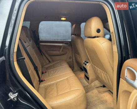 Черный Порше Каен, объемом двигателя 4.81 л и пробегом 195 тыс. км за 6900 $, фото 23 на Automoto.ua