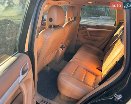Чорний Порше Cayenne, об'ємом двигуна 3.6 л та пробігом 182 тис. км за 12500 $, фото 5 на Automoto.ua