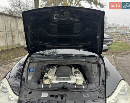 Черный Порше Каен, объемом двигателя 4.81 л и пробегом 195 тыс. км за 6900 $, фото 29 на Automoto.ua