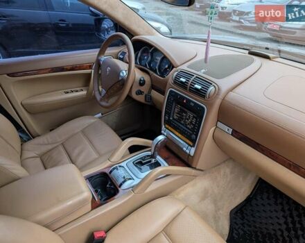 Черный Порше Каен, объемом двигателя 4.8 л и пробегом 120 тыс. км за 10950 $, фото 45 на Automoto.ua