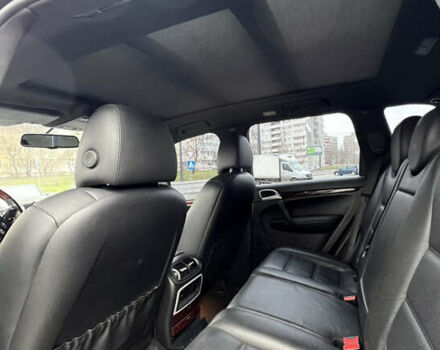 Черный Порше Каен, объемом двигателя 4.8 л и пробегом 190 тыс. км за 9900 $, фото 12 на Automoto.ua