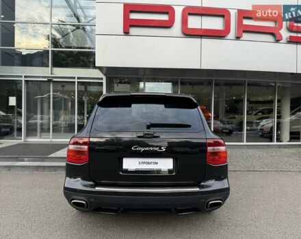 Чорний Порше Cayenne, об'ємом двигуна 4.81 л та пробігом 353 тис. км за 9400 $, фото 6 на Automoto.ua