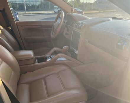 Черный Порше Каен, объемом двигателя 3.6 л и пробегом 160 тыс. км за 8900 $, фото 4 на Automoto.ua