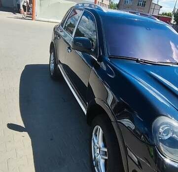 Черный Порше Каен, объемом двигателя 4.8 л и пробегом 189 тыс. км за 11000 $, фото 2 на Automoto.ua