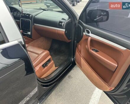 Чорний Порше Cayenne, об'ємом двигуна 4.51 л та пробігом 146 тис. км за 11700 $, фото 15 на Automoto.ua