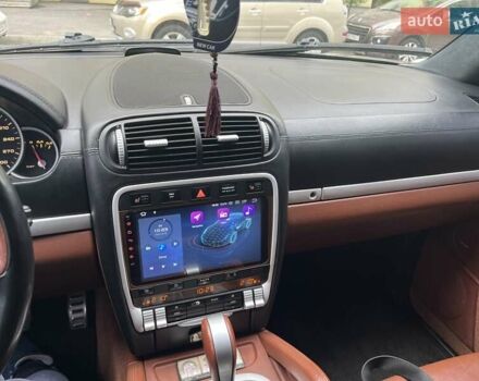 Чорний Порше Cayenne, об'ємом двигуна 4.51 л та пробігом 146 тис. км за 11700 $, фото 9 на Automoto.ua