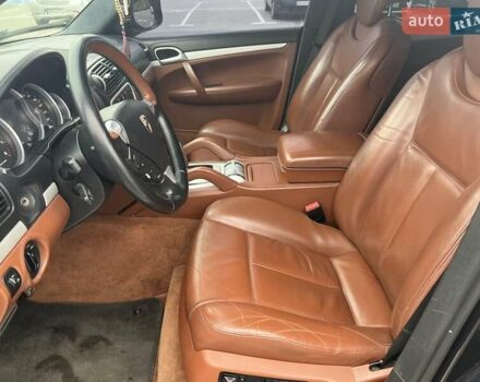 Чорний Порше Cayenne, об'ємом двигуна 4.51 л та пробігом 146 тис. км за 11700 $, фото 21 на Automoto.ua