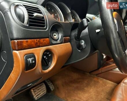 Чорний Порше Cayenne, об'ємом двигуна 4.81 л та пробігом 180 тис. км за 11800 $, фото 25 на Automoto.ua