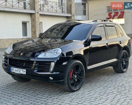 Черный Порше Каен, объемом двигателя 4.8 л и пробегом 247 тыс. км за 8950 $, фото 2 на Automoto.ua