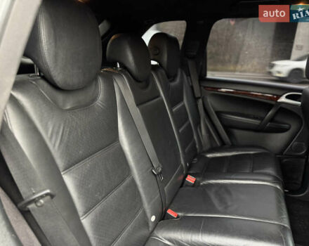 Черный Порше Каен, объемом двигателя 3 л и пробегом 261 тыс. км за 13800 $, фото 40 на Automoto.ua