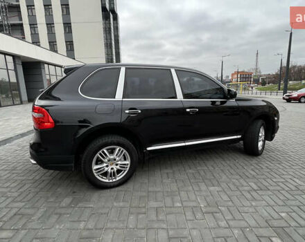 Черный Порше Каен, объемом двигателя 4.8 л и пробегом 190 тыс. км за 9900 $, фото 3 на Automoto.ua