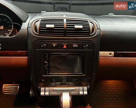Чорний Порше Cayenne, об'ємом двигуна 4.81 л та пробігом 180 тис. км за 11800 $, фото 14 на Automoto.ua