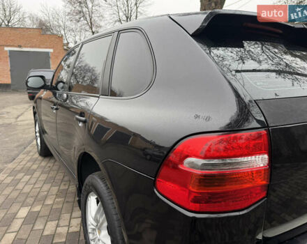 Черный Порше Каен, объемом двигателя 4.81 л и пробегом 195 тыс. км за 6900 $, фото 10 на Automoto.ua