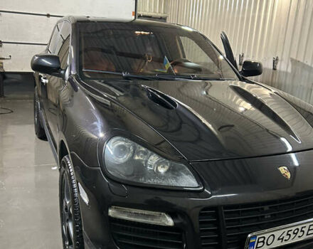 Чорний Порше Cayenne, об'ємом двигуна 4.81 л та пробігом 231 тис. км за 10000 $, фото 2 на Automoto.ua