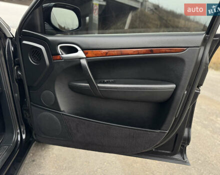 Черный Порше Каен, объемом двигателя 3 л и пробегом 261 тыс. км за 13800 $, фото 42 на Automoto.ua