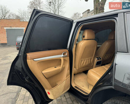 Черный Порше Каен, объемом двигателя 4.81 л и пробегом 195 тыс. км за 6900 $, фото 25 на Automoto.ua