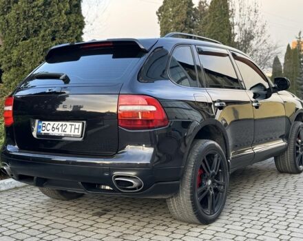 Черный Порше Каен, объемом двигателя 4.8 л и пробегом 193 тыс. км за 8950 $, фото 7 на Automoto.ua