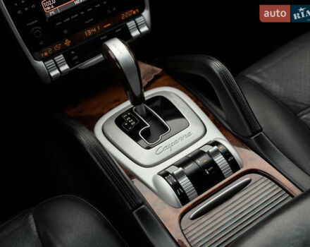 Черный Порше Каен, объемом двигателя 3 л и пробегом 261 тыс. км за 13800 $, фото 25 на Automoto.ua