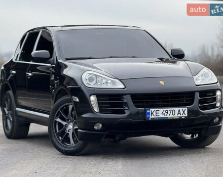 Черный Порше Каен, объемом двигателя 3 л и пробегом 261 тыс. км за 13800 $, фото 4 на Automoto.ua