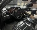 Черный Порше Каен, объемом двигателя 4.8 л и пробегом 360 тыс. км за 5900 $, фото 5 на Automoto.ua
