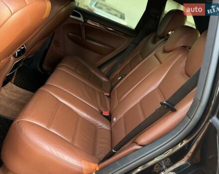 Черный Порше Каен, объемом двигателя 4.8 л и пробегом 247 тыс. км за 8950 $, фото 41 на Automoto.ua