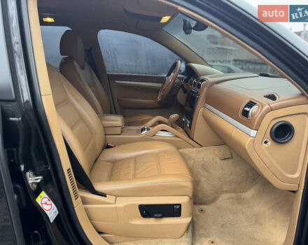 Черный Порше Каен, объемом двигателя 4.81 л и пробегом 195 тыс. км за 6900 $, фото 20 на Automoto.ua