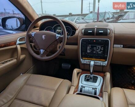 Черный Порше Каен, объемом двигателя 4.8 л и пробегом 120 тыс. км за 10950 $, фото 39 на Automoto.ua