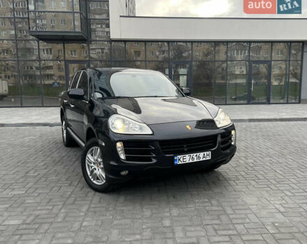 Черный Порше Каен, объемом двигателя 4.8 л и пробегом 190 тыс. км за 9900 $, фото 2 на Automoto.ua