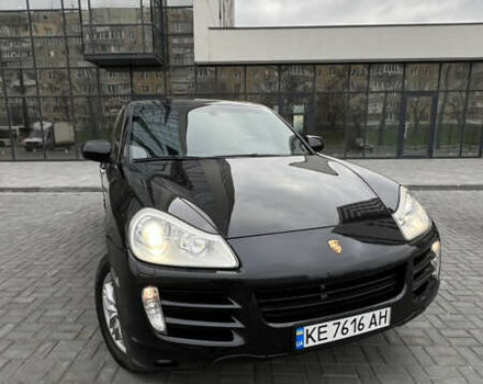 Черный Порше Каен, объемом двигателя 4.8 л и пробегом 190 тыс. км за 9900 $, фото 1 на Automoto.ua
