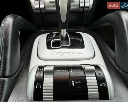 Чорний Порше Cayenne, об'ємом двигуна 4.81 л та пробігом 353 тис. км за 9400 $, фото 13 на Automoto.ua