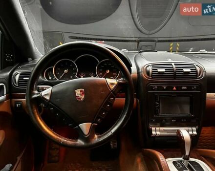 Чорний Порше Cayenne, об'ємом двигуна 4.81 л та пробігом 180 тис. км за 11800 $, фото 15 на Automoto.ua