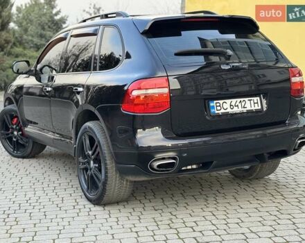 Черный Порше Каен, объемом двигателя 4.8 л и пробегом 247 тыс. км за 8950 $, фото 19 на Automoto.ua