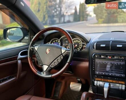 Черный Порше Каен, объемом двигателя 4.8 л и пробегом 247 тыс. км за 8950 $, фото 27 на Automoto.ua