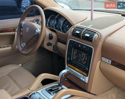 Черный Порше Каен, объемом двигателя 4.8 л и пробегом 120 тыс. км за 10950 $, фото 46 на Automoto.ua