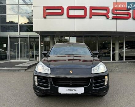 Чорний Порше Cayenne, об'ємом двигуна 4.81 л та пробігом 353 тис. км за 9400 $, фото 1 на Automoto.ua