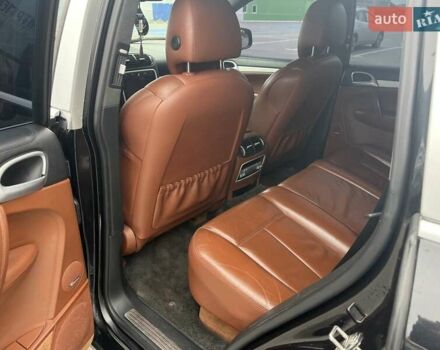 Чорний Порше Cayenne, об'ємом двигуна 4.51 л та пробігом 146 тис. км за 11700 $, фото 14 на Automoto.ua