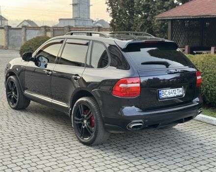 Черный Порше Каен, объемом двигателя 4.8 л и пробегом 193 тыс. км за 8950 $, фото 6 на Automoto.ua