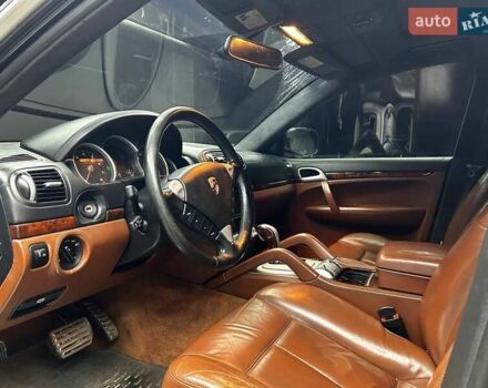 Чорний Порше Cayenne, об'ємом двигуна 4.81 л та пробігом 180 тис. км за 11800 $, фото 24 на Automoto.ua