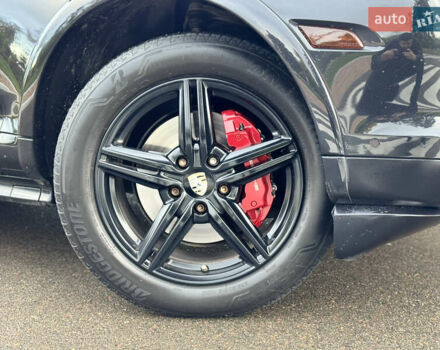 Чорний Порше Cayenne, об'ємом двигуна 4.8 л та пробігом 177 тис. км за 10500 $, фото 32 на Automoto.ua