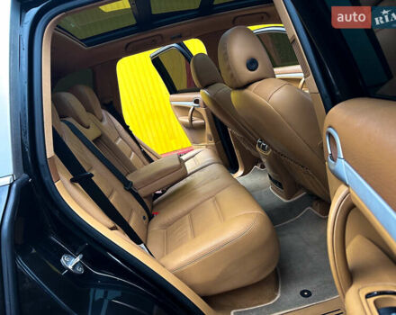 Черный Порше Каен, объемом двигателя 3.6 л и пробегом 175 тыс. км за 9777 $, фото 10 на Automoto.ua