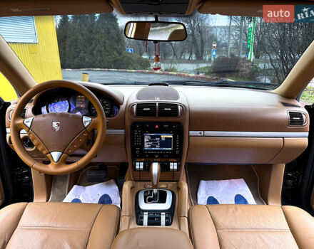 Черный Порше Каен, объемом двигателя 3.6 л и пробегом 175 тыс. км за 9777 $, фото 12 на Automoto.ua