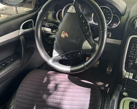 Чорний Порше Cayenne, об'ємом двигуна 4.81 л та пробігом 228 тис. км за 11599 $, фото 7 на Automoto.ua
