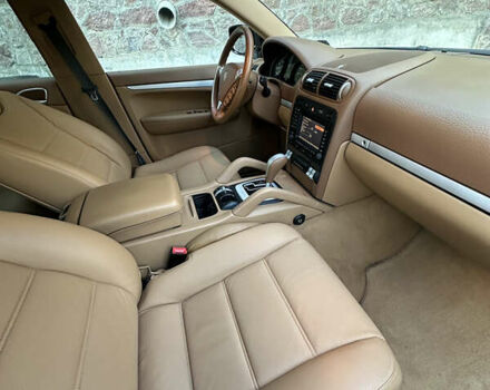 Чорний Порше Cayenne, об'ємом двигуна 3.6 л та пробігом 139 тис. км за 13400 $, фото 8 на Automoto.ua